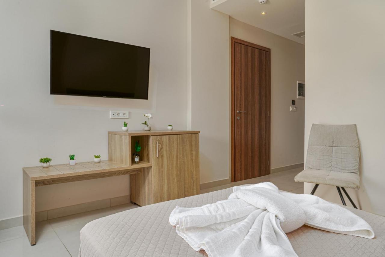 Poseidon Hotel 3*
