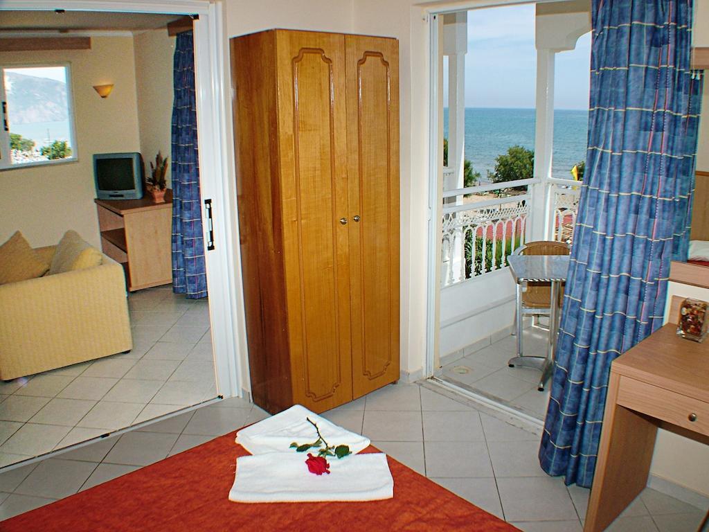 Poseidon Hotel 3*